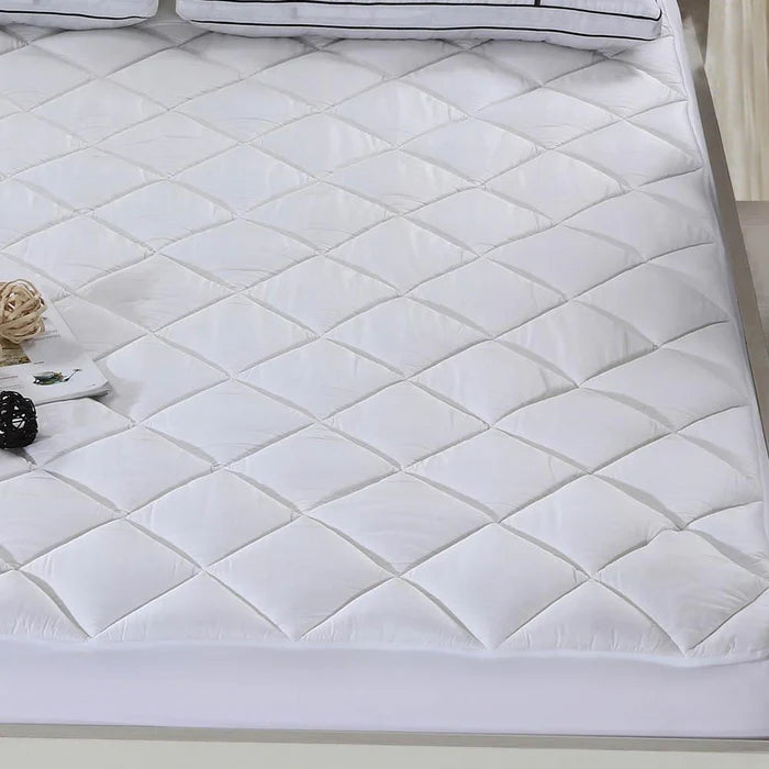 Cool & Plush Bamboo Mattress Pad/Topper by Royal Hotel