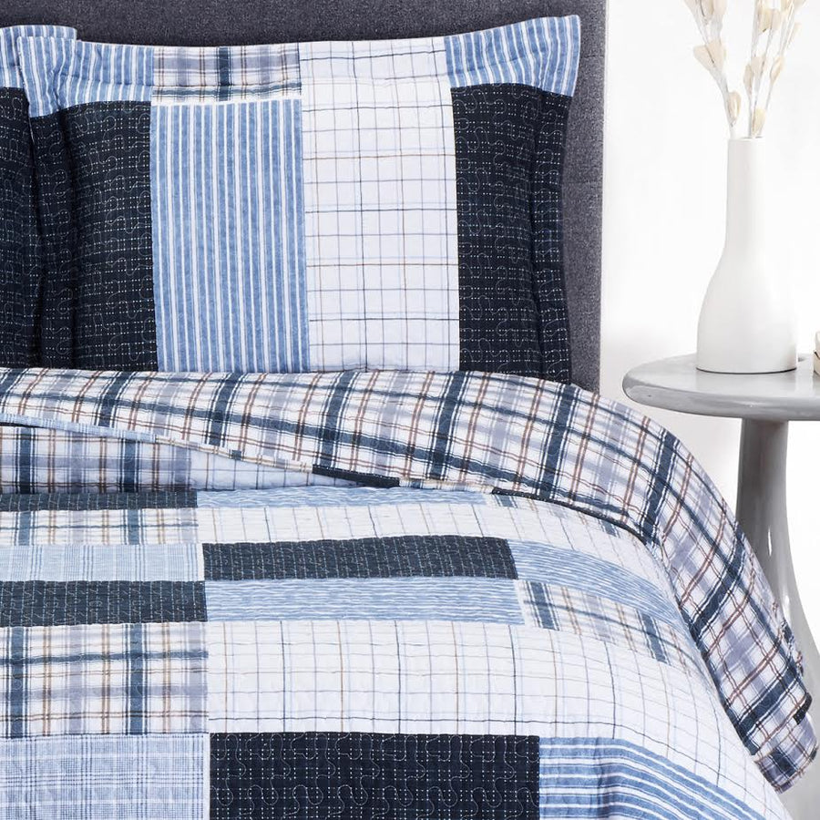 zoe blue printed patchwork bed quilt set