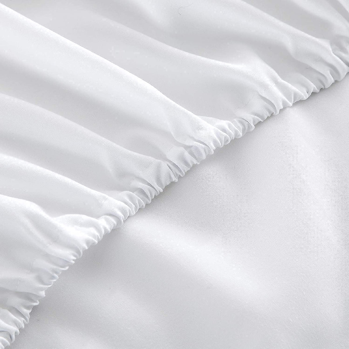 Elastic all around the fitted sheets