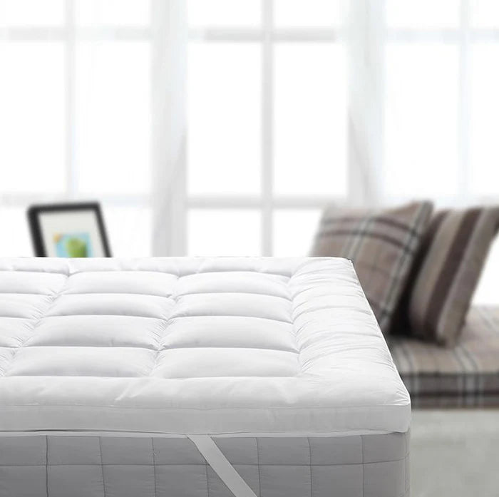 Eco-friendly bamboo mattress pad with 2-inch plush fill