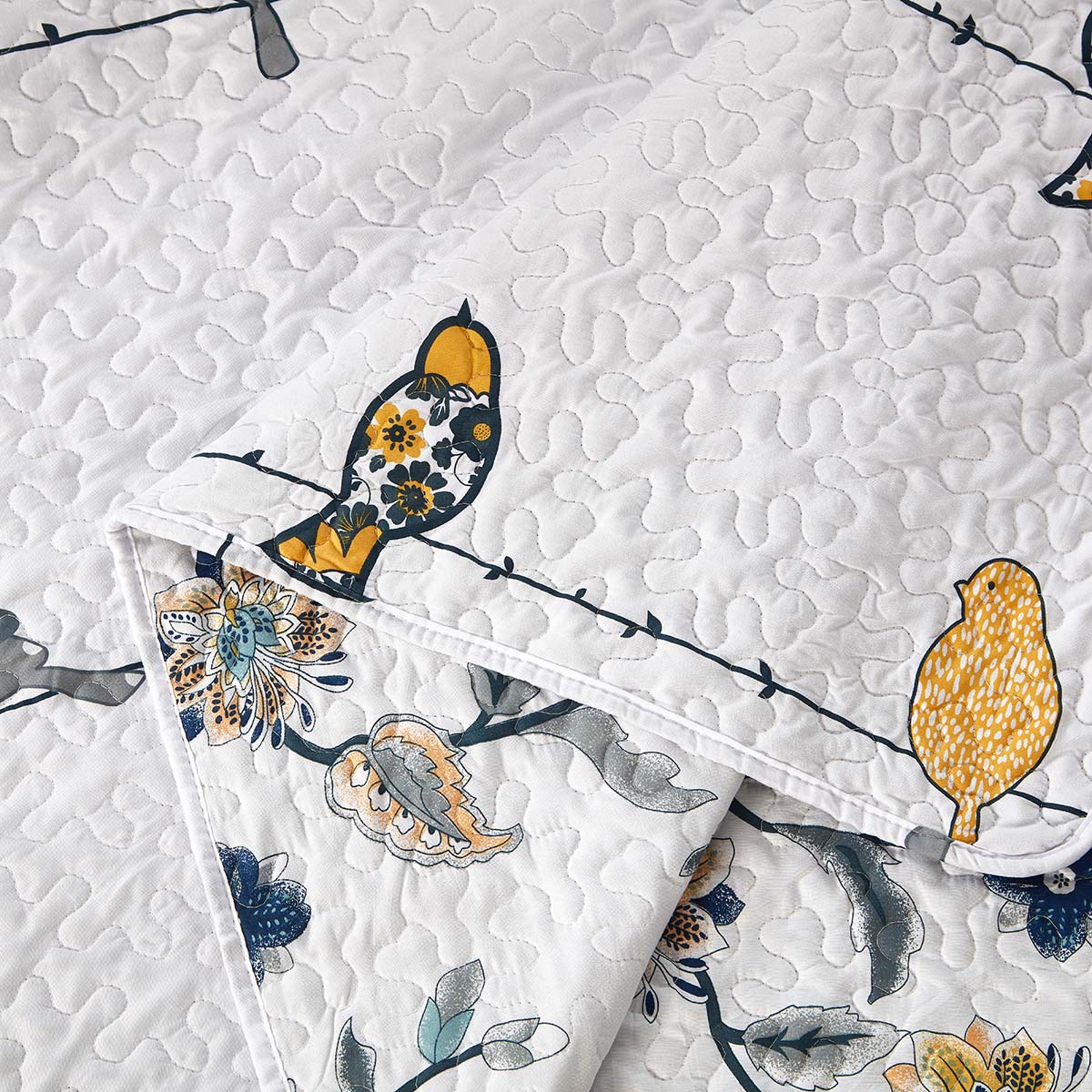 Ayat Birds Oversize Quilt Set