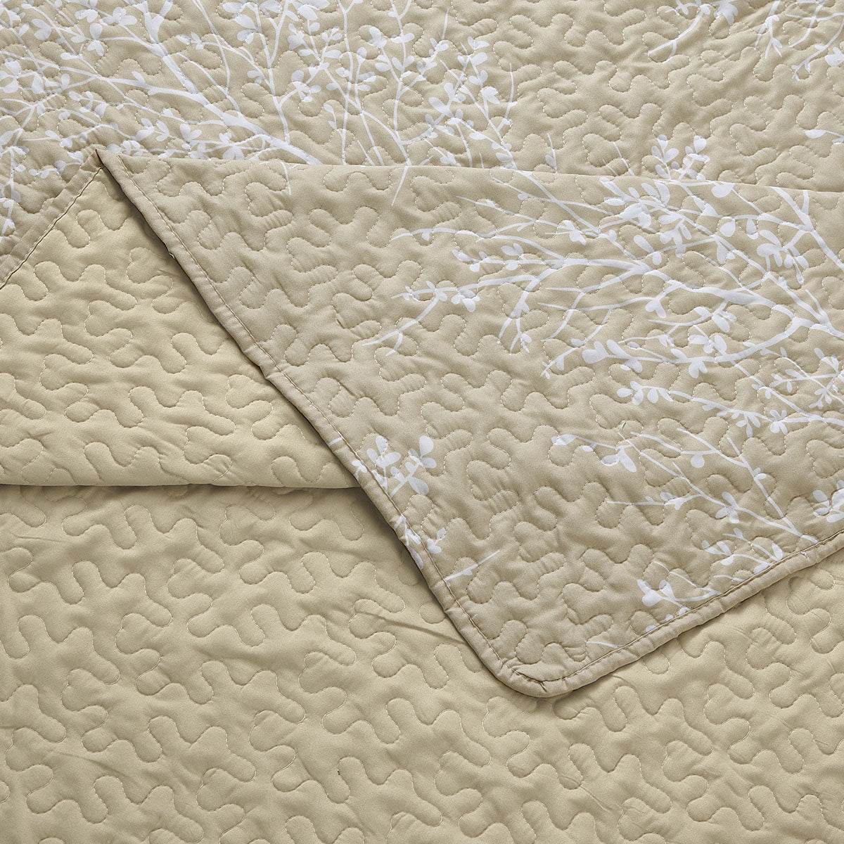 Odette Beige Lightweight Reversible Oversize Quilt / Bedspread Set