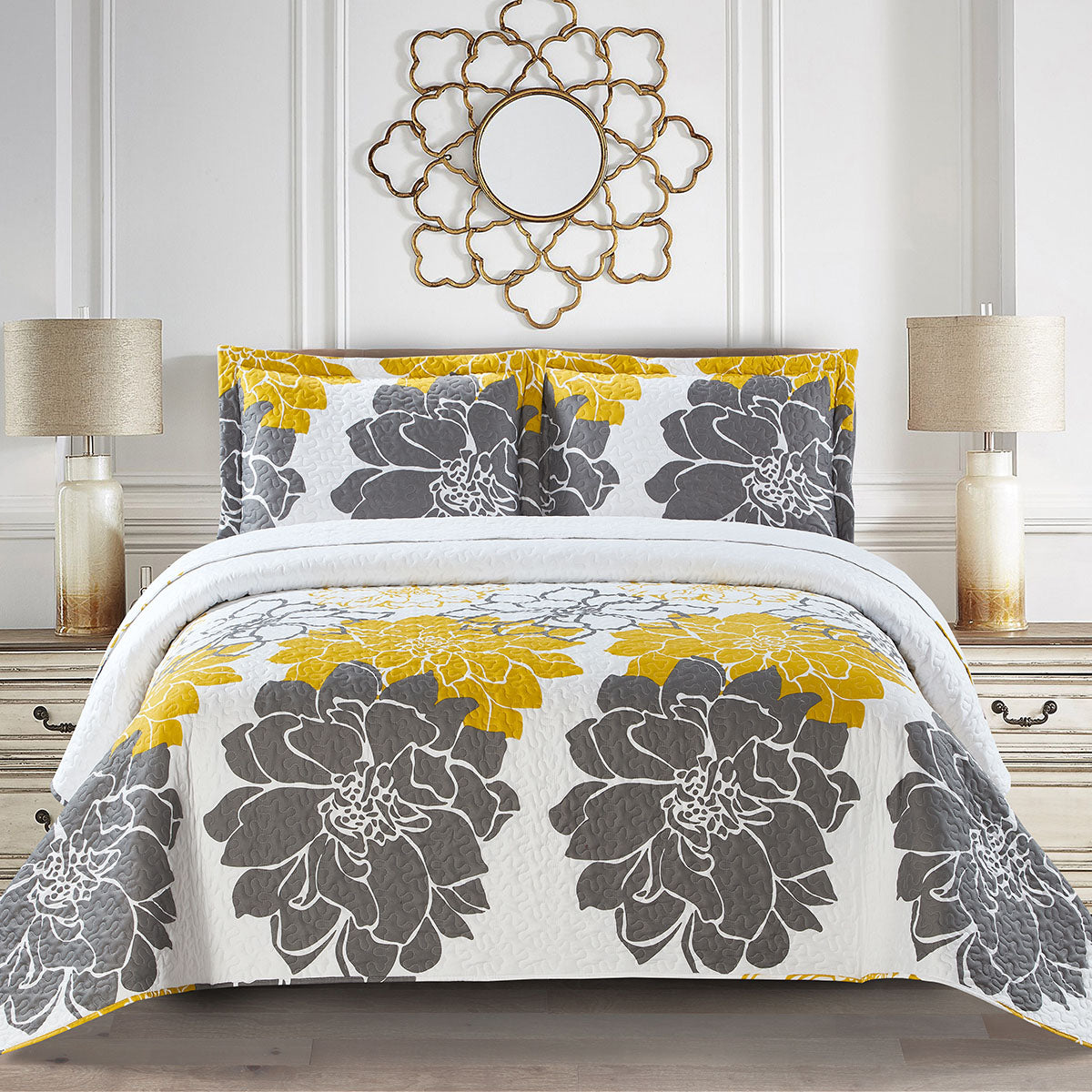 Helena Gold Reversible Oversize Quilt / Bedspread Set